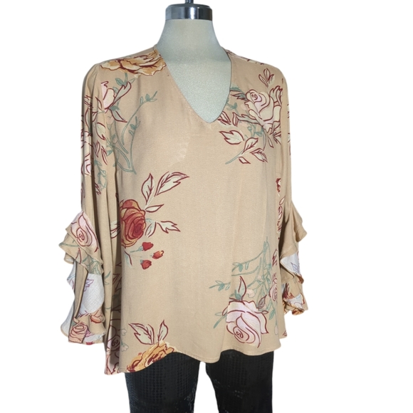 DG2 Beige and Red Floral 3/4 Long Sleeve SIZE M/Grande - Picture 15 of 16